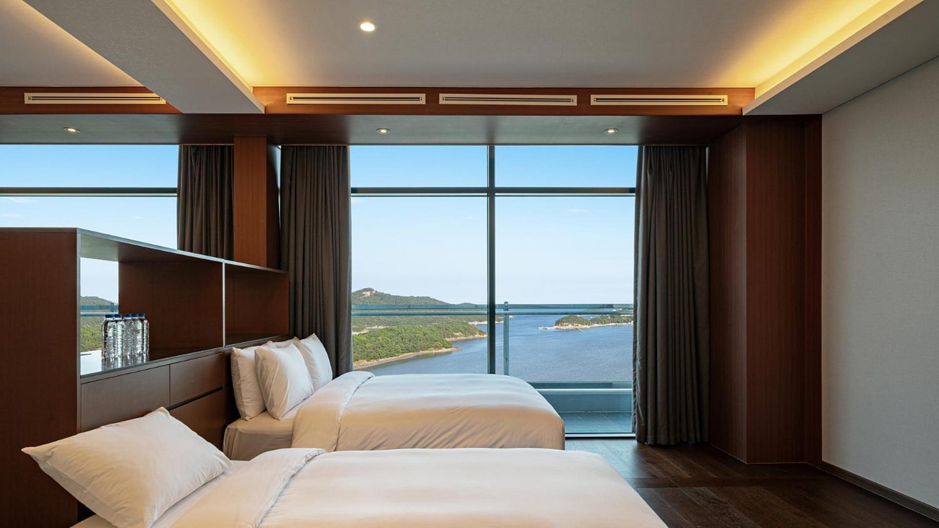 Hotel Jcs Joszu Kültér fotó
