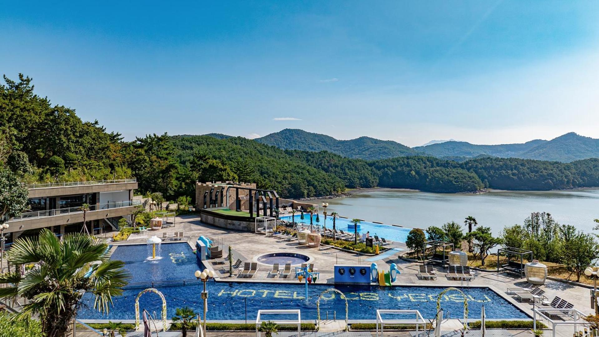 Hotel Jcs Joszu Kültér fotó