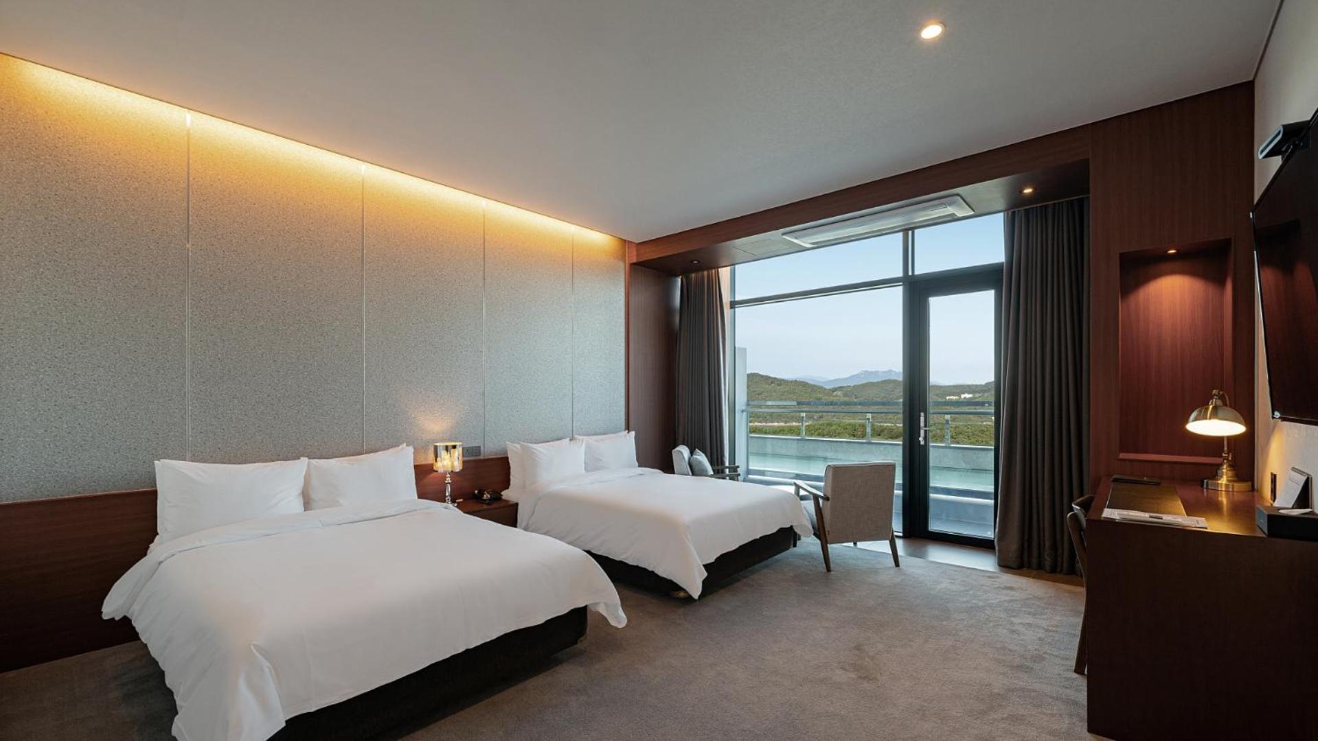 Hotel Jcs Joszu Kültér fotó