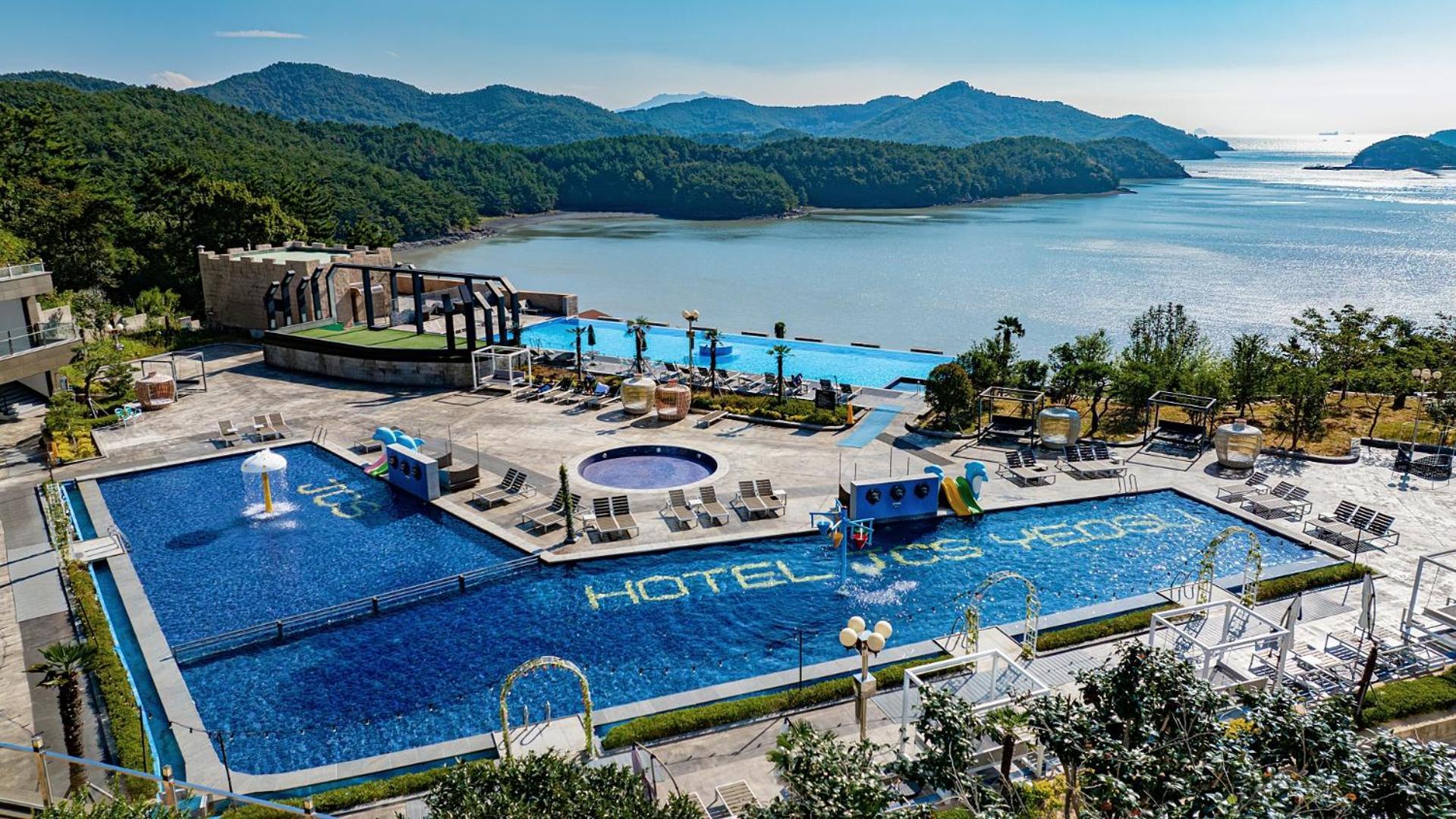 Hotel Jcs Joszu Kültér fotó